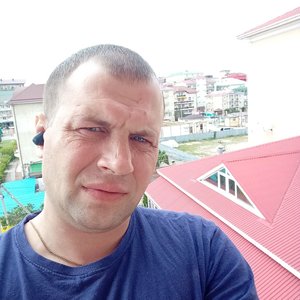 3shw. Скоба для шлейфа l=15,w=25,h=10. 26 39 31. Мужчина в океане. Танк т-26.