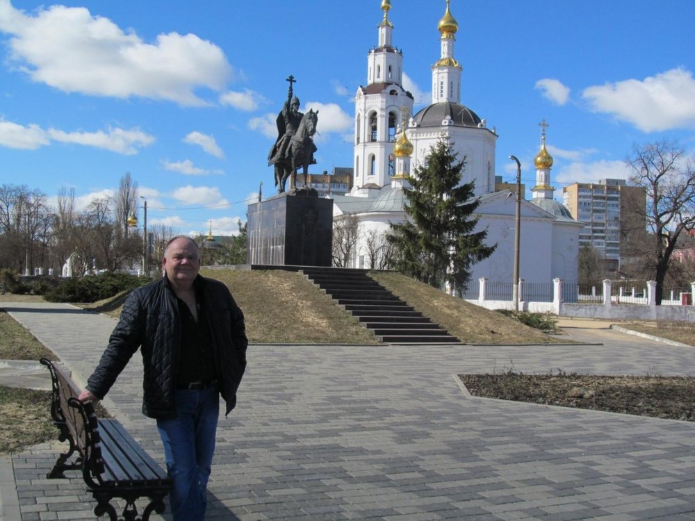 Старый аэропорт брянск. Олд брянск. Артем верещагин новосибирск. Кинотеатр родина волжский. Кинотеатр родина дзержинск.