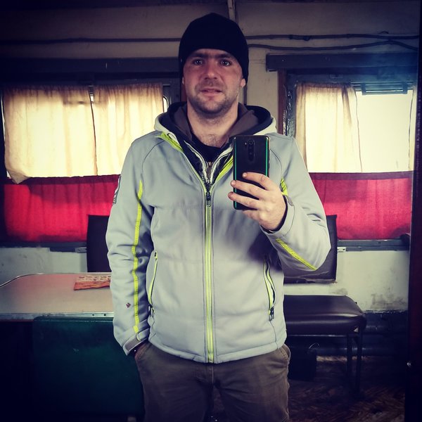 Александр 30. Донецк украина. Азаров 31. Андрей азаров спика. Александр азаров 1996.