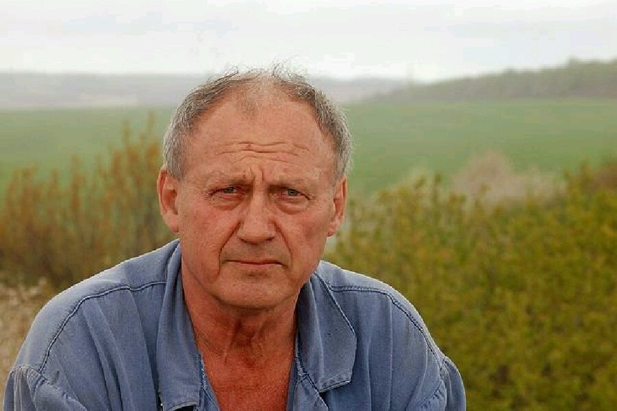 Мужчины 65 лет в россии. Деревенский мужчина 60 лет. Фотопортреты мужчин 60 годов.