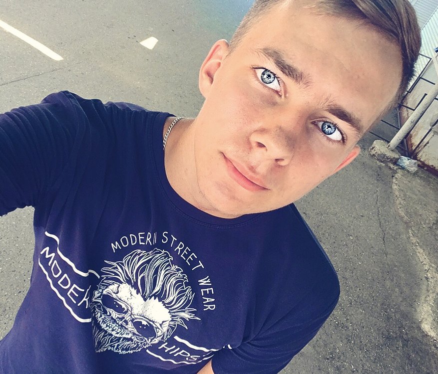 владу 22 года