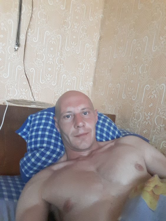 Андрей хорошилов екатеринбург фото Андрей, 35 лет, Россия, Поронайск, познакомится с девушкой в возрасте 18 - 30 ле