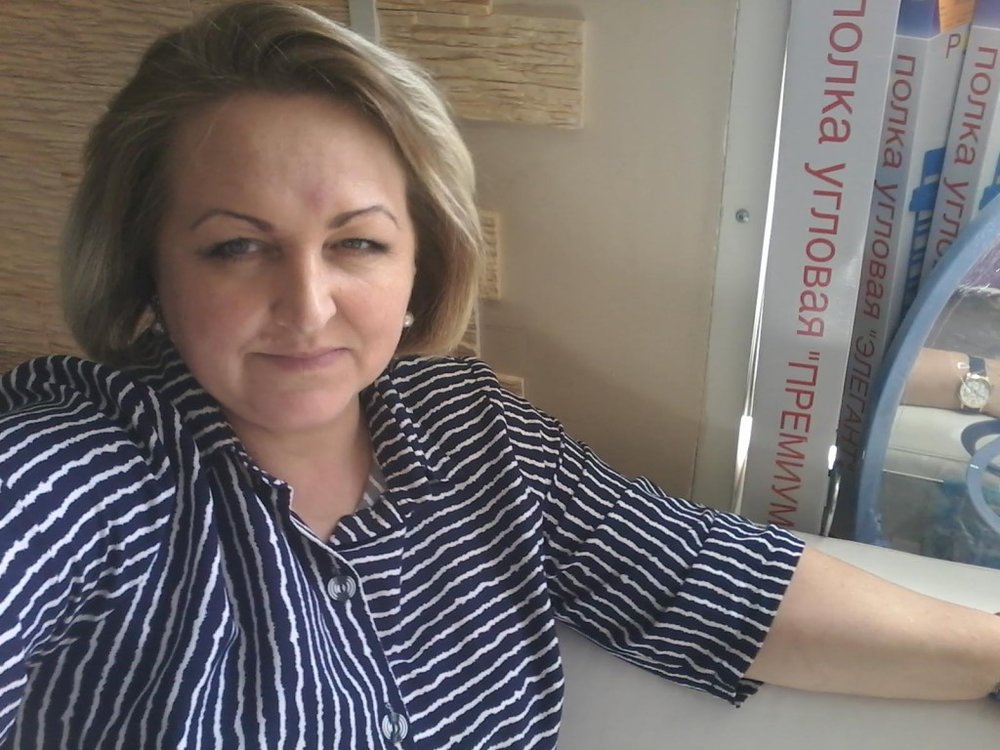 Девушки маслянино. Бабы в маслянино. Маслянино девушка. Девушки маслянино. Женщина на час маслянино.